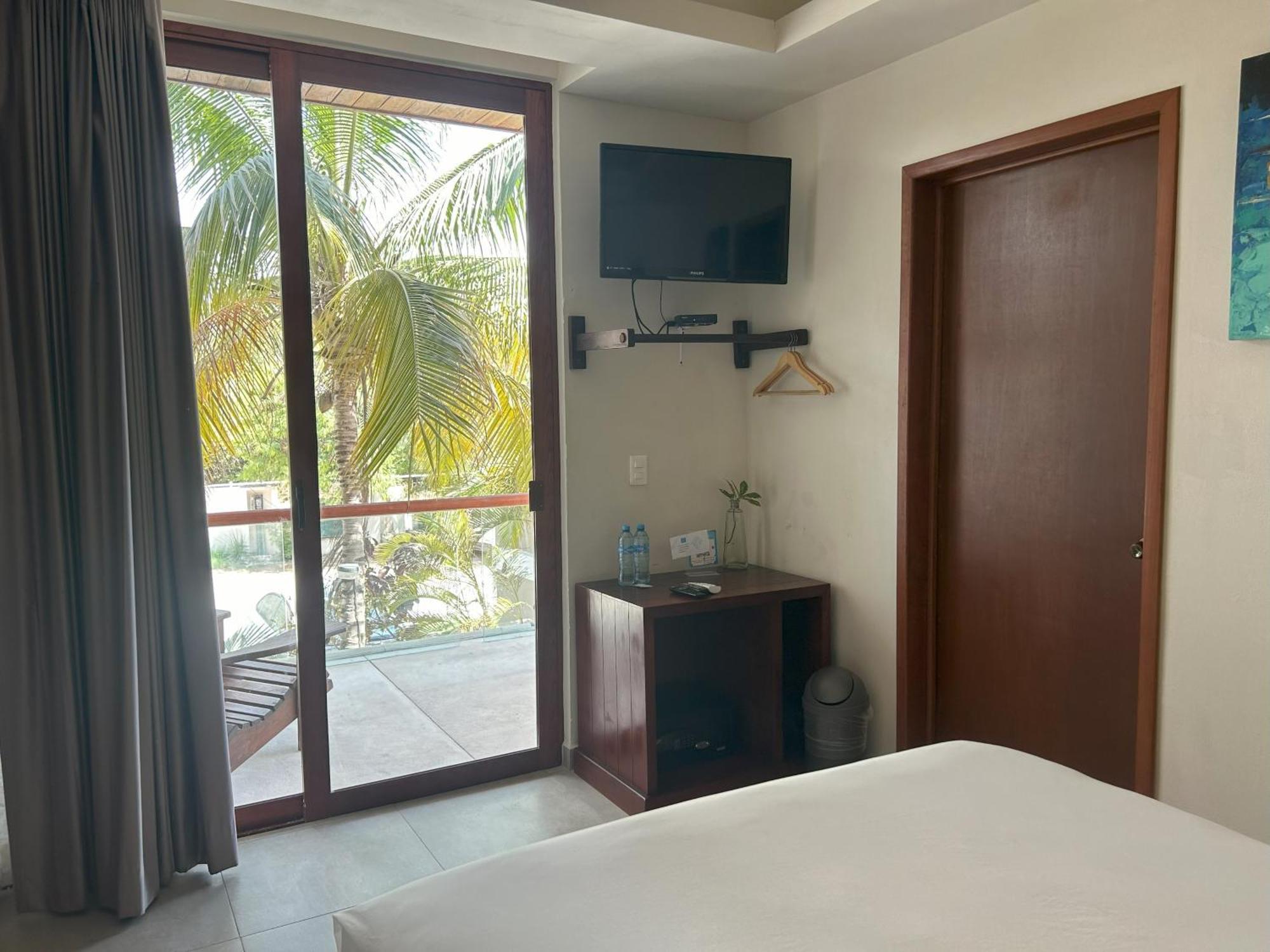 Aquastar Hotel&Apartments Mahahual Exterior foto